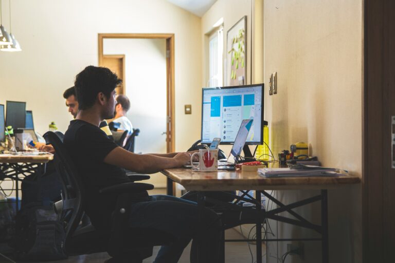 IA para Pequenos Negócios: Como Usar Sem Precisar de Tecnologia